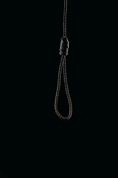 Appeso cappio corda isolato su nero, concetto di prevenzione del suicidio — Foto stock