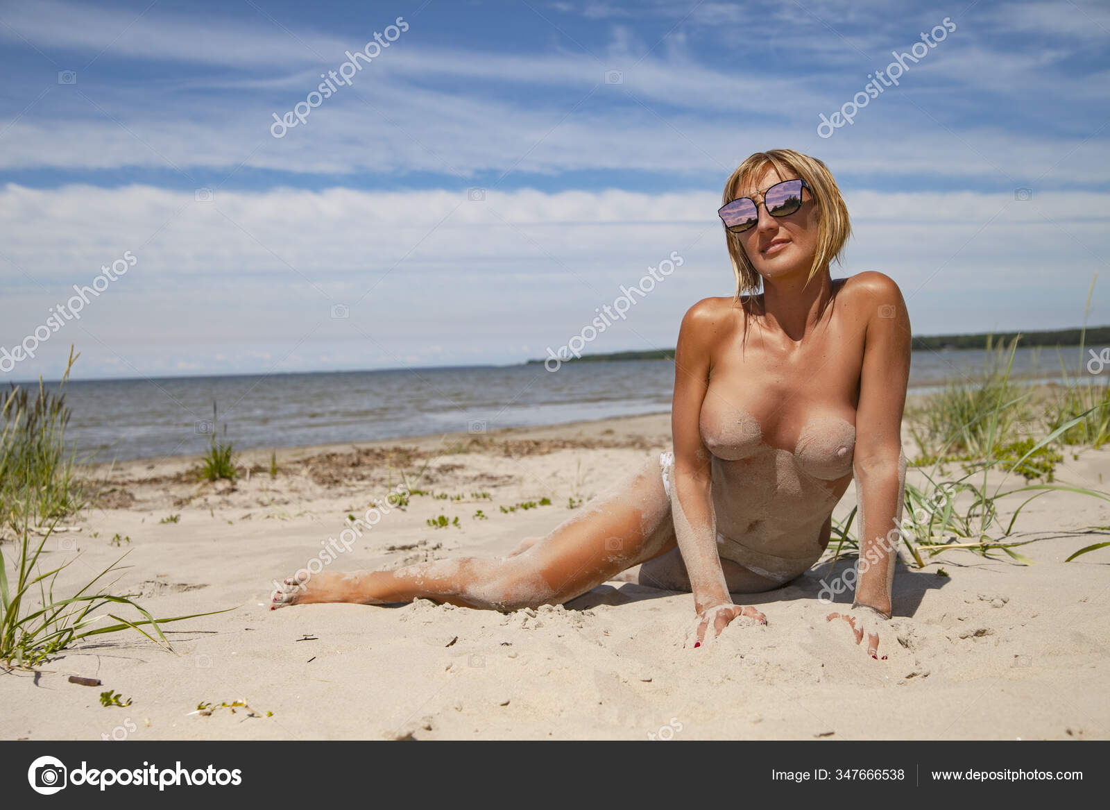 https://st3n.depositphotos.com/2970081/34766/i/1600/depositphotos_347666538-stock-photo-young-sexy-girl-nude-beautiful.jpg